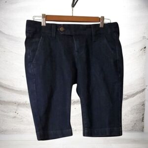 Old Navy Shorts Womens Size 6 Dark Denim Women's Bermuda Cute Shorts The Diva